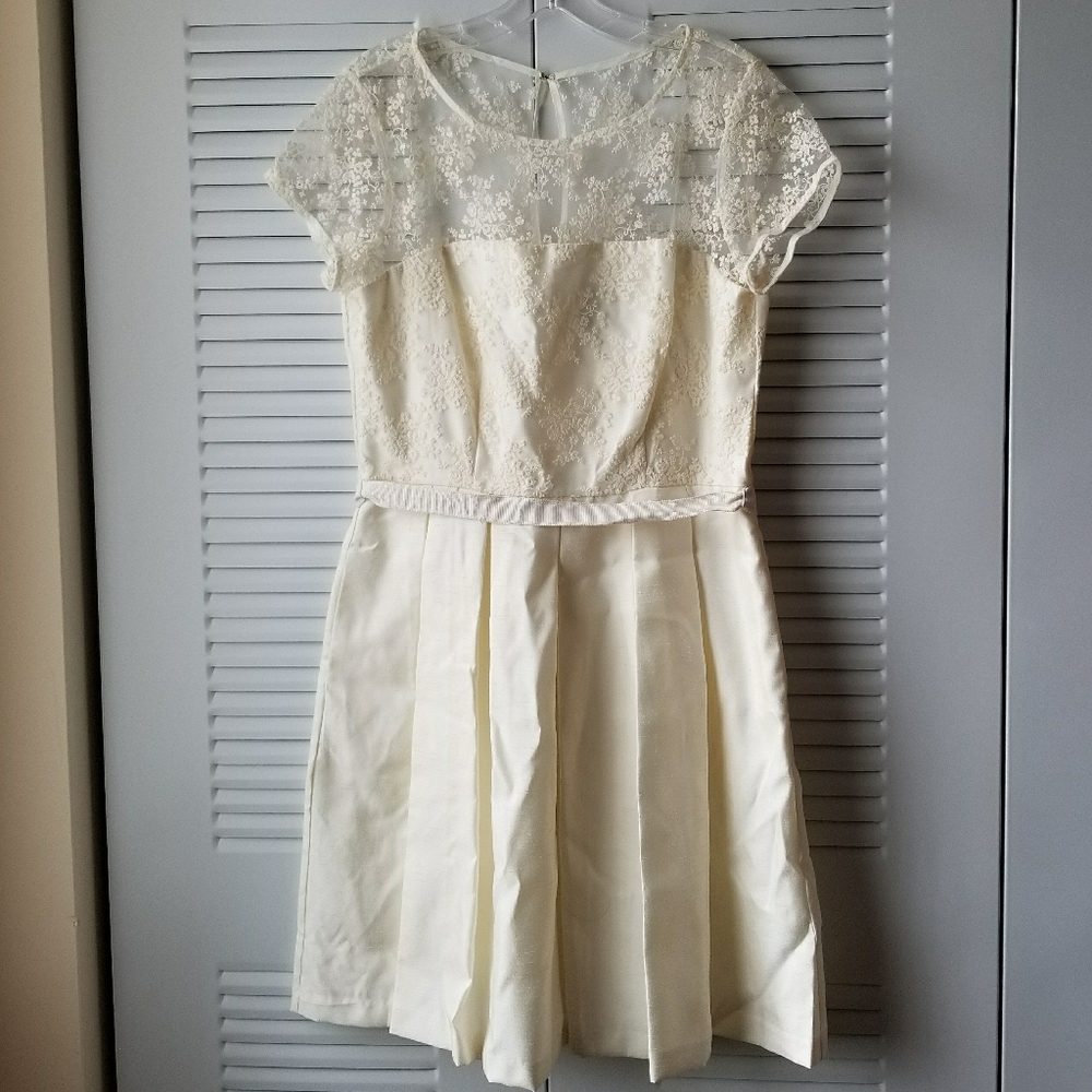 NWT Taylor White Dress